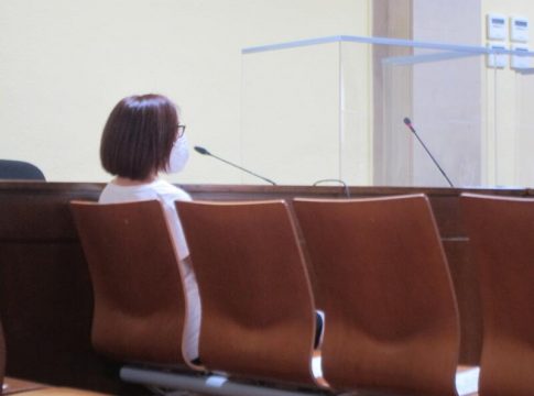 Absuelta la acusada de abusar de un menor aunque el tribunal considera probadas las relaciones Absuelta la acusada de abusar de un menor aunque el tribunal considera probadas las relaciones