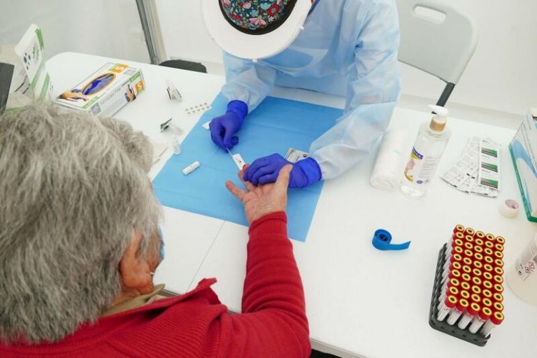 La Comunidad Valenciana registra 582 casos y 15 nuevos brotes