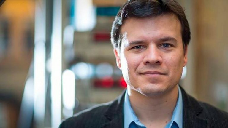 Pablo Jarillo recibió Medalla de la Real Sociedad Española de Física