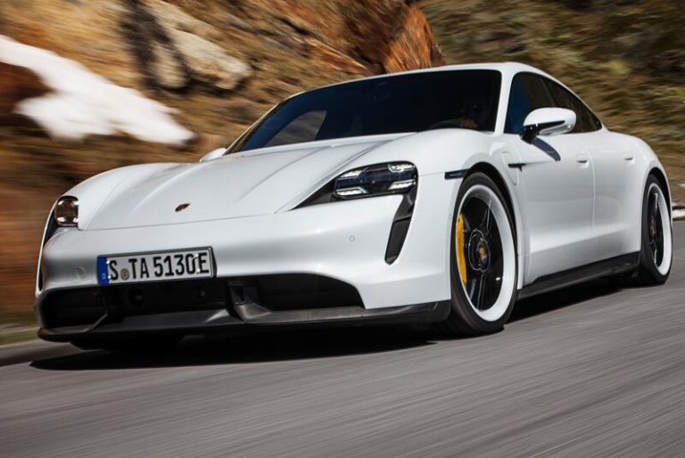 Porsche Taycan, el Skoda Enyaq y el Jaguar i-Pace, los eléctricos mejor valorados