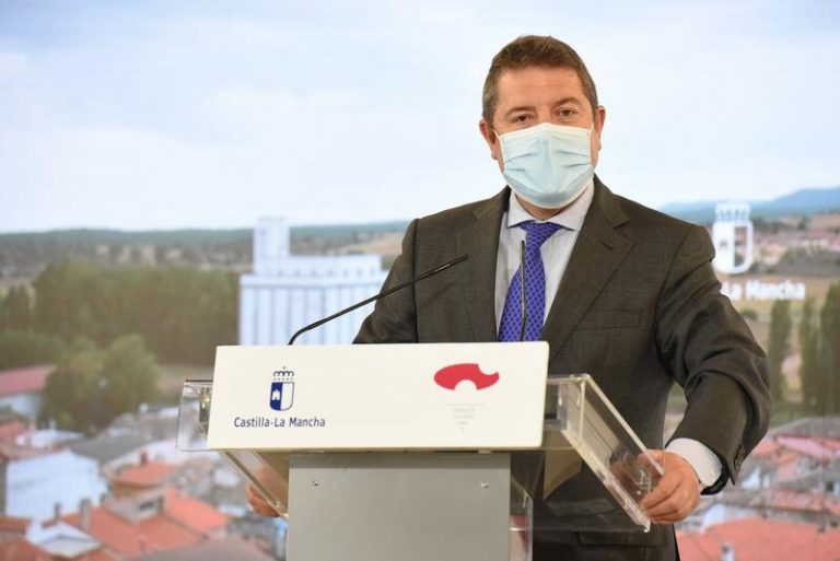 Page anuncia ley antiocupación con penas más duras