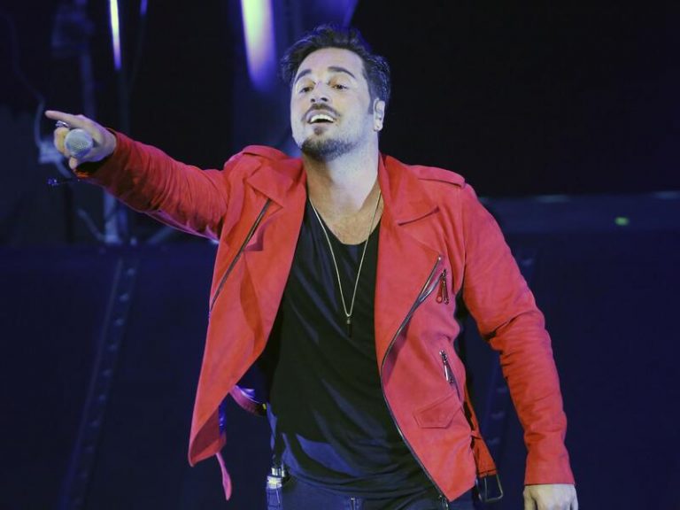 David Bustamante se reinventa y se estrena como reportero de televisión