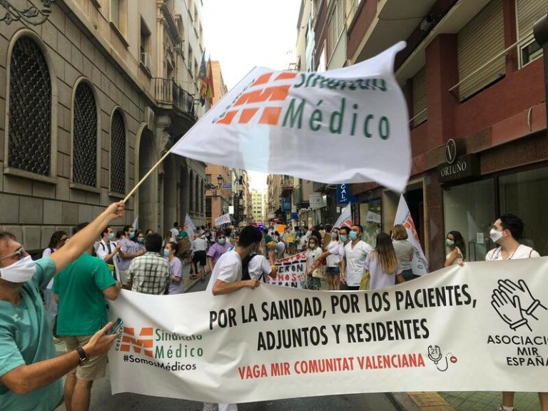Médicos advierten de que la Atención Primaria 