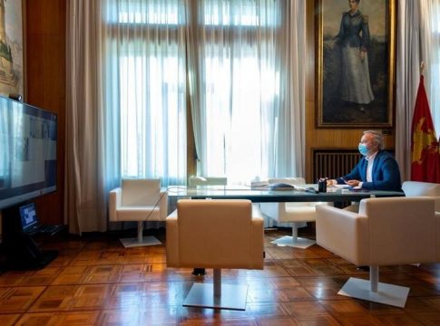 Cs, PDeCat, UP y PP se oponen en la FEMP al borrador con 3.000 millones para los ayuntamientos Cs, PDeCat, UP y PP se oponen en la FEMP al borrador con 3.000 millones para los ayuntamientos