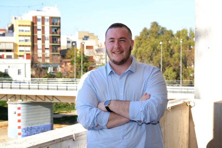 El primer edil trans visible de España deja su concejalía en Paiporta por motivos laborales