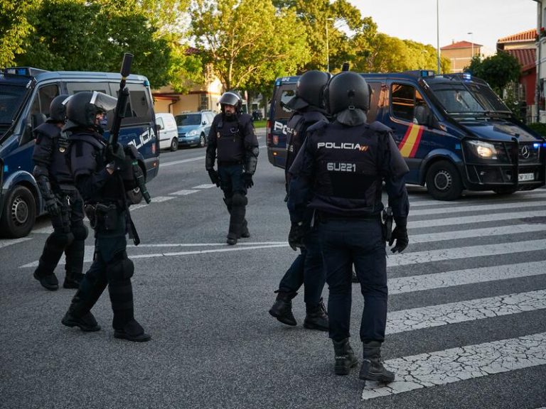 Interior defiende la proporcionalidad y legalidad de la actuación de la Policía en Vallecas