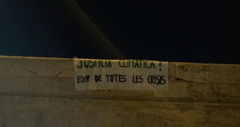 Fridays for Future, Extinction Rebellion y Macrogranjas No cuelgan pancartas en Valencia