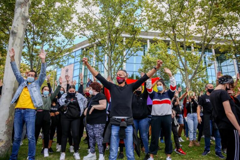 Vallecas sale a la calle para rechazar las políticas 