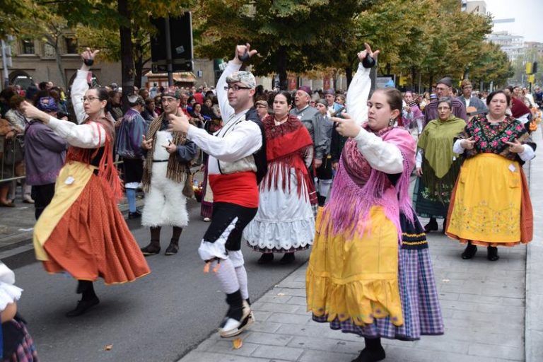 Ayuntamiento de Zaragoza y la Academia de las Artes del Folclore se unen
