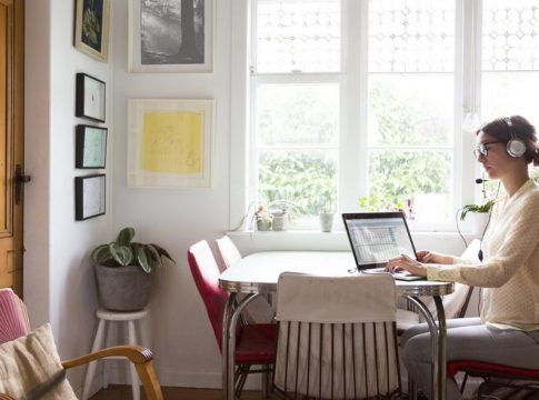 Tres de cada cuatro mujeres han visto afectada su vida laboral tras ser madres Tres de cada cuatro mujeres han visto afectada su vida laboral tras ser madres