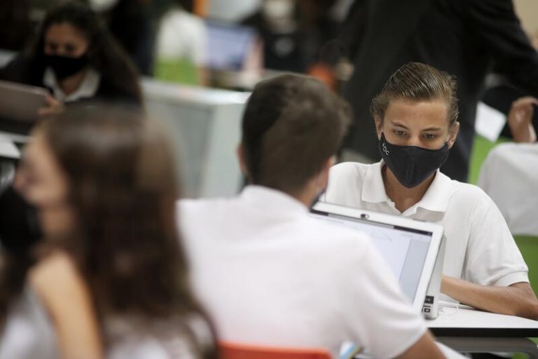 España es uno de los países donde menos se fomenta y usa las tecnologías en la enseñanza