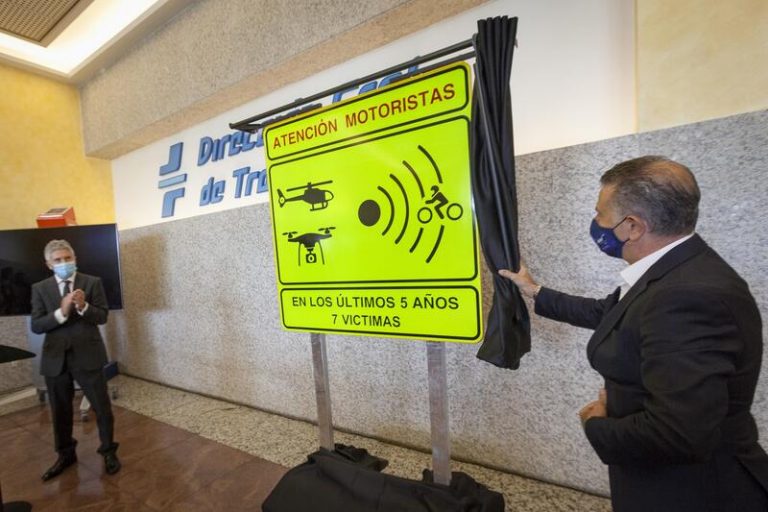 Interior identifica 100 tramos muy peligrosos para motos con señales