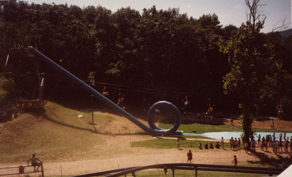 toboganes action park