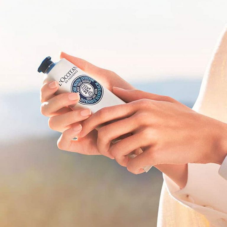 Cremas hidratantes ideales para que tus manos no se despellejen