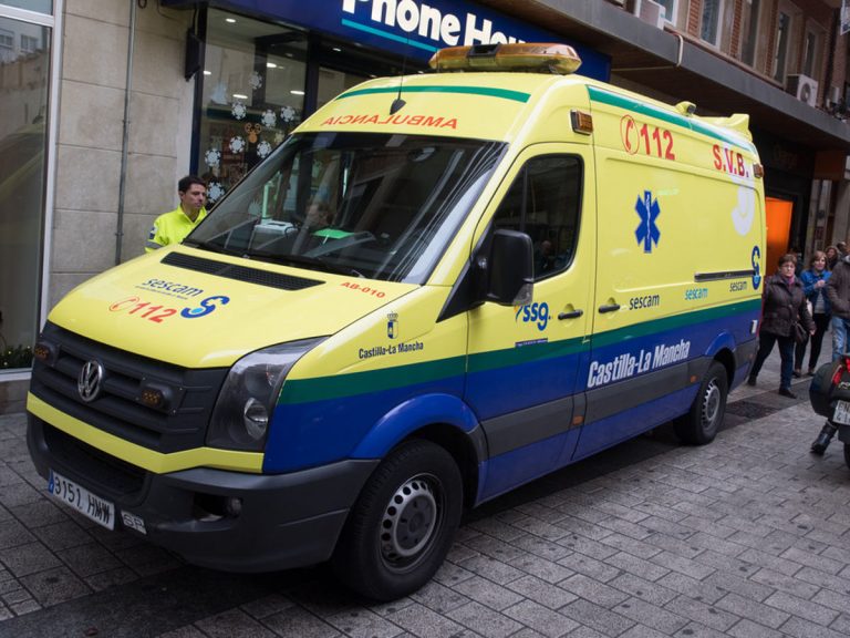 Fallece un joven motorista de 17 años tras chocar su moto contra un turismo en Miguel Esteban (Toledo)