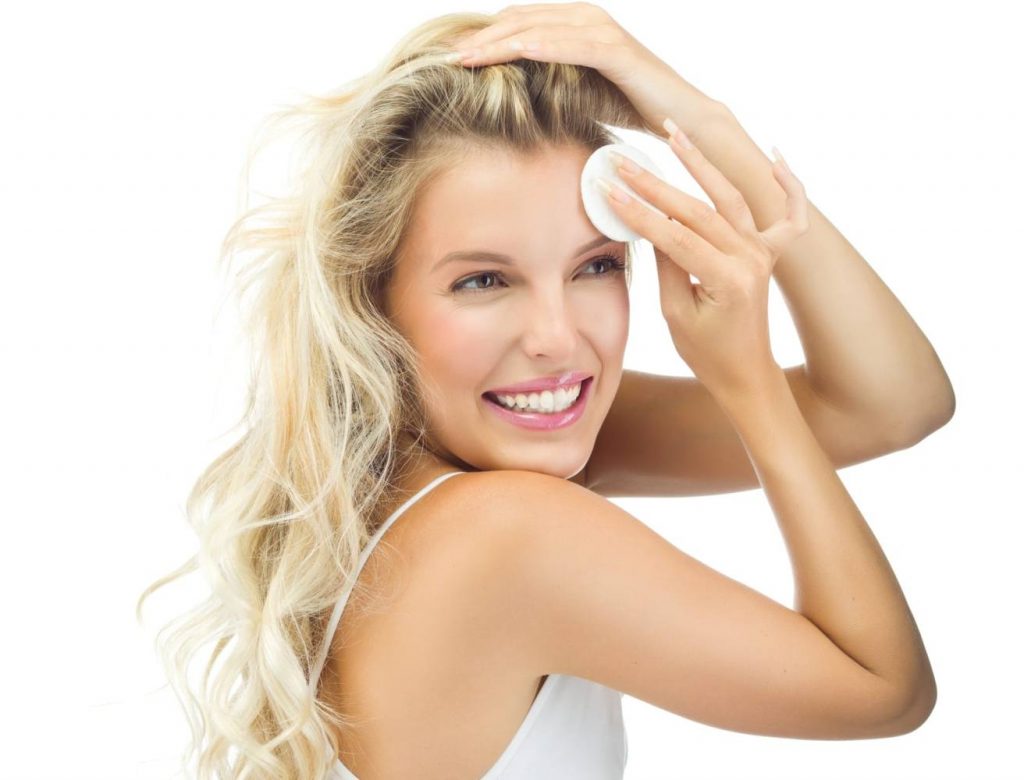 retirar el maquillaje