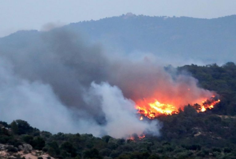 Los incendios declarados en S'Albufera de Alcúdia continúan activos