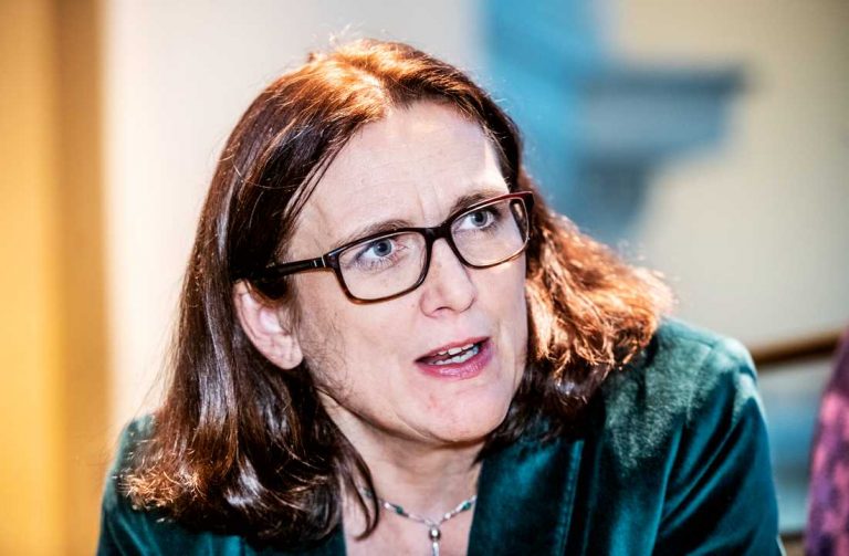 Suecia impulsa la candidatura de la excomisaria europea Cecilia Malmström