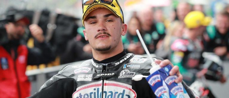 Arón Canet estrena su nómina de 'poles' en Moto2