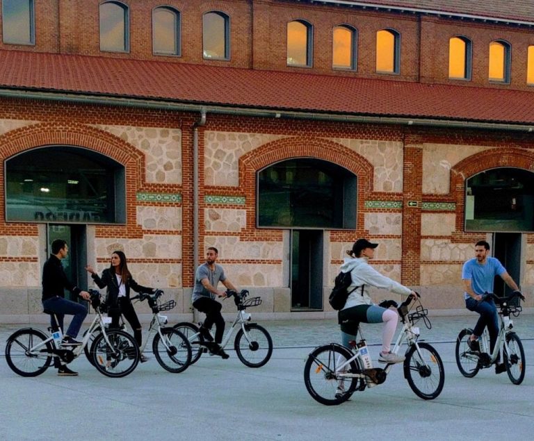 La EMT pondrá bicicletas de BiciMAD Go a disposición de los asistentes a la Semana de la Movilidad