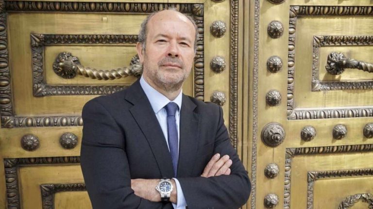 Campo destaca la importancia de la información especializada