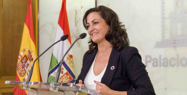 La presidenta de La Rioja advierte que si la curva no baja habrá 