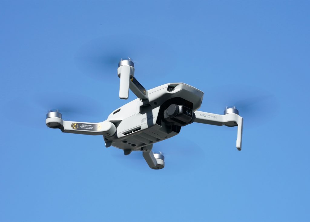 Pulseras de gel hidroalcohólico y otros gadgets anti coronavirus que debes conocer 