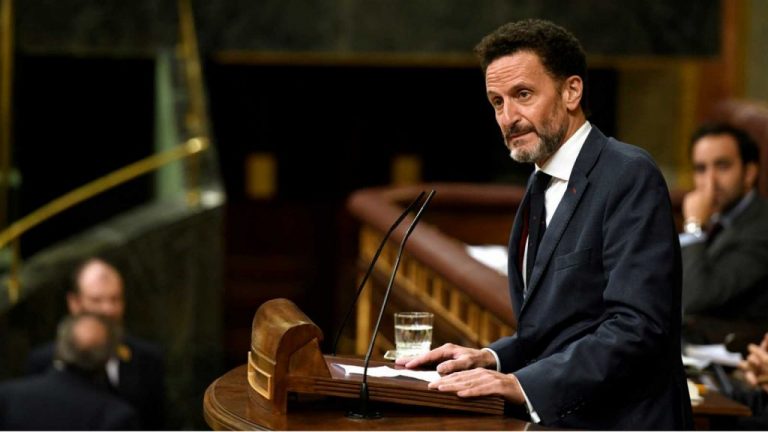 Cs acusa a Podemos e independentistas de intentar 