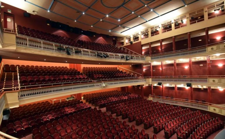 El 41 Festival de Teatro de Logroño incluye 17 montajes con teatro y documental