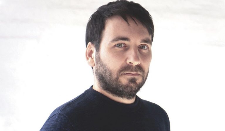 El argentino Eduardo Crespo presenta en San Sebastián su relato sobre el dolor y el duelo