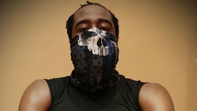 La mascarilla polémica de Harden y la de otros deportistas