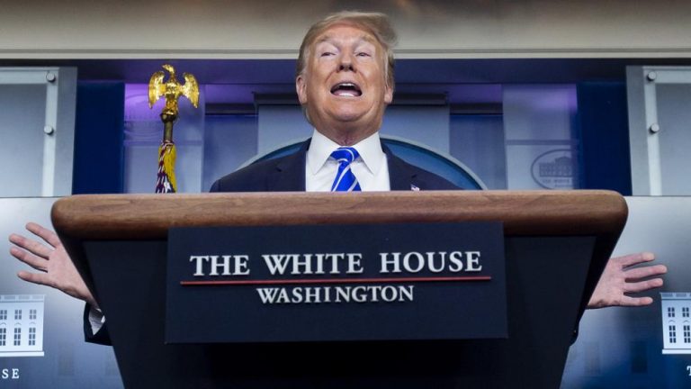 Illa advierte a Trump que es el 