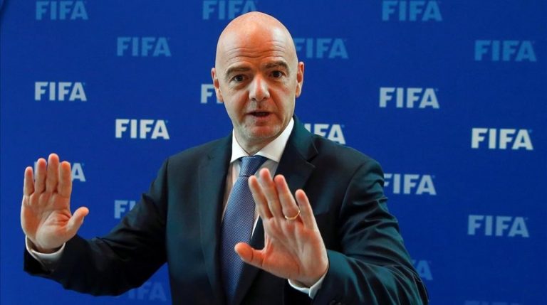 Comisión de ética de la FIFA archiva la denuncia contra Infantino