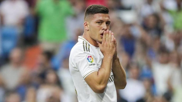 ¿Qué hace Florentino Pérez? Delanteros que le dan mil vueltas a Jovic