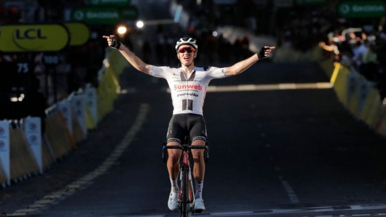 Kragh Andersen reina en Lyon y Roglic defiende el amarillo antes de la montaña