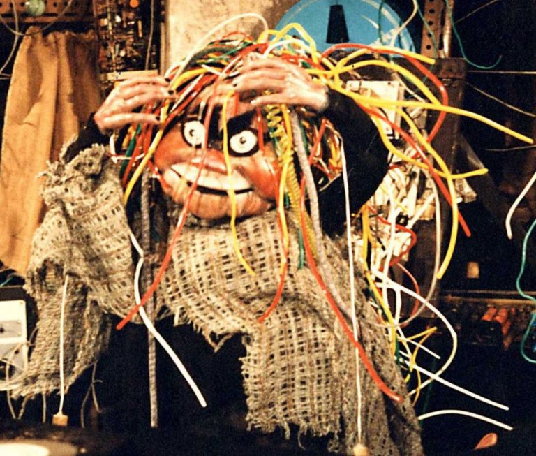 La Bruja Avería, Espinete y otros personajes infantiles que aún recuerdas