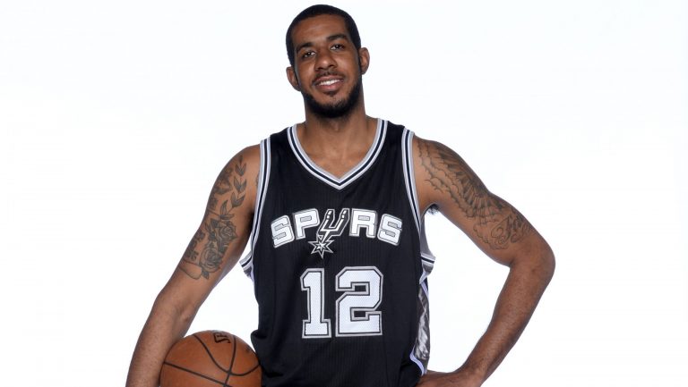 LaMarcus Aldridge se perderá lo que resta de temporada tras operarse el hombro derecho
