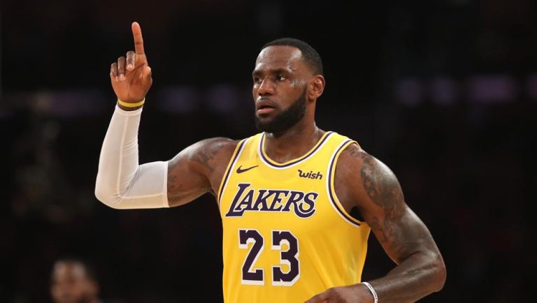 Los cracks que amenazan el trono de LeBron James en la NBA