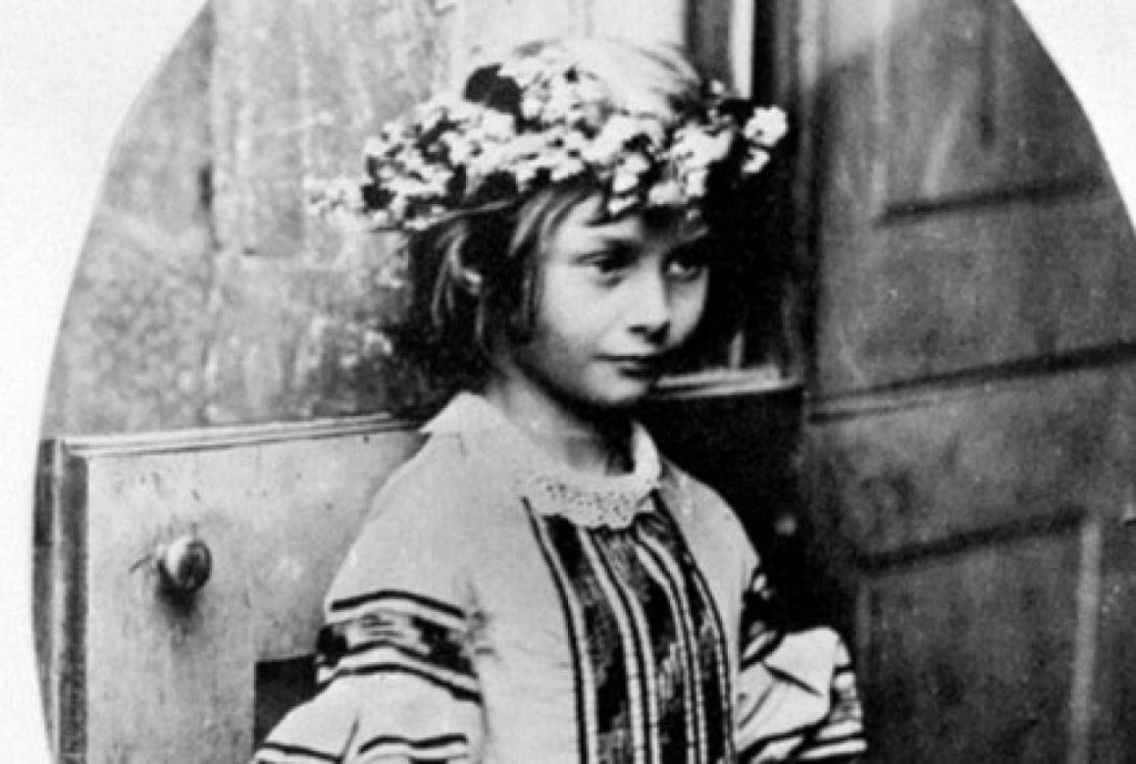 Esta es la oscura historia de Alicia en el País de las Maravillas que nadie te cuenta