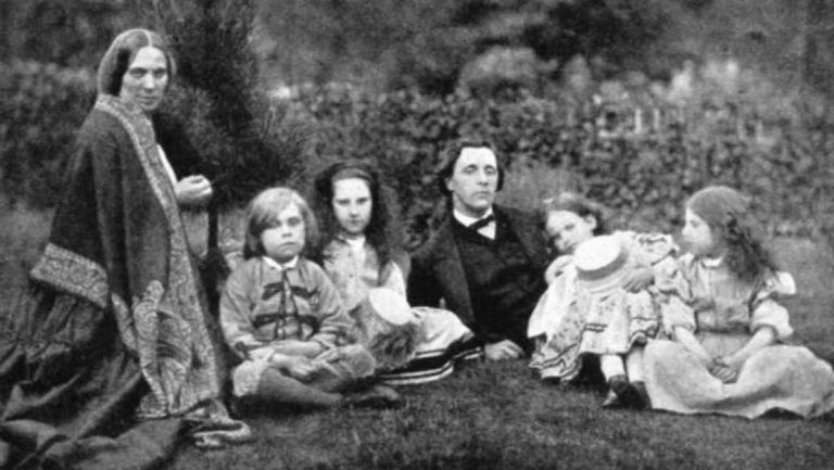 Esta es la oscura historia de Alicia en el País de las Maravillas que nadie te cuenta
