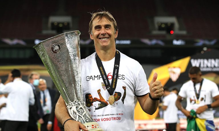 Julen Lopetegui se corona en Sevilla tras los palos de la selección y el Madrid