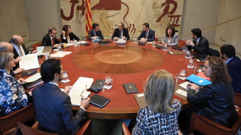 El Gobierno sigue abierto a convocar la Mesa de diálogo con Cataluña