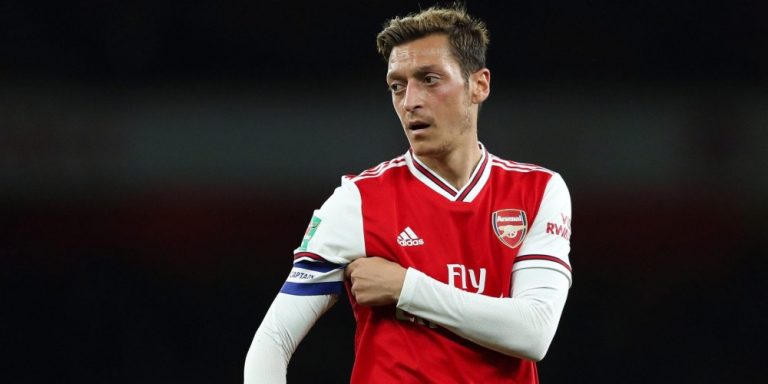 Al fin tiene equipo: este será el destino de Mesut Özil