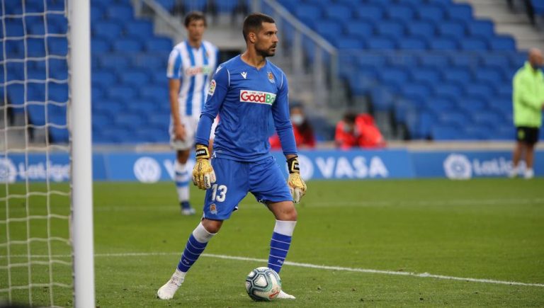 Miguel Ángel Moyá renueva un año más con la Real Sociedad