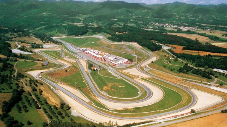 Mugello se estrena en la F1 en la carrera milenaria de Ferrari