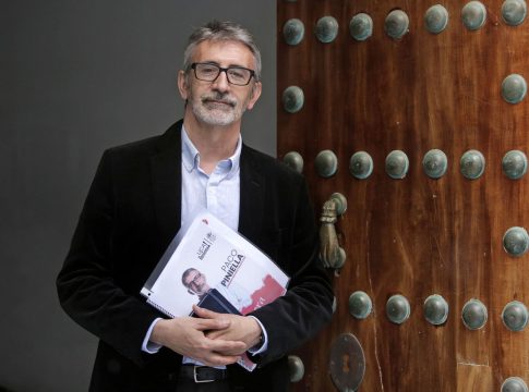 Paco-Piniella-rector-electo-UCA_1356775018_100225064_1536x1024