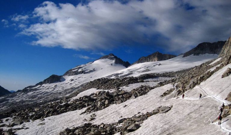 Fallece una montañera en el Pico Aneto tras una caída de 70 metros