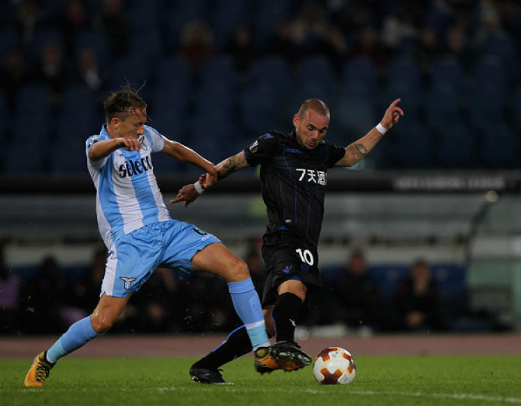 Sneijder y otros futbolistas que se han dado al alcohol