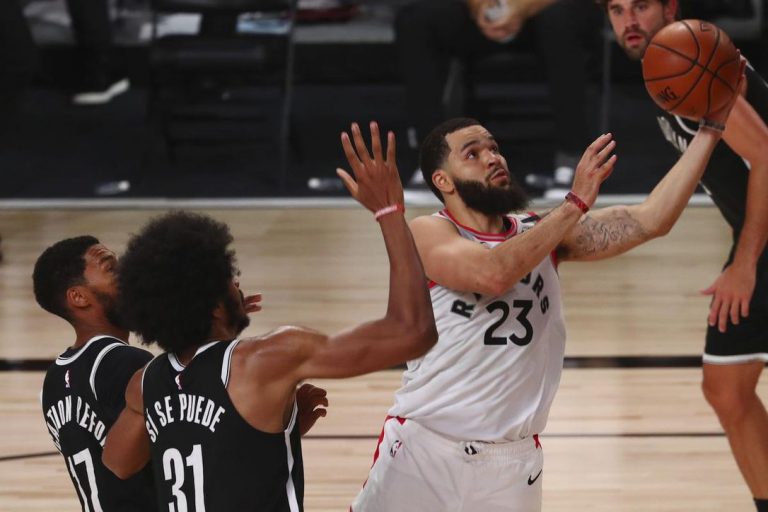 Los Raptors remontan a los Nets para el 2-0
