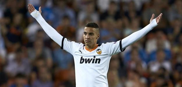 El VAR, ¿vale o no vale? ‘Errores’ que cuestionan la tecnología en el fútbol 9 Rodrigo Moreno